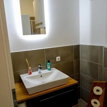 Apartment 3.4 *